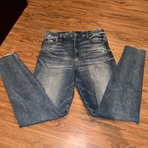 American Eagle Super stretch size 10 distressed jeans